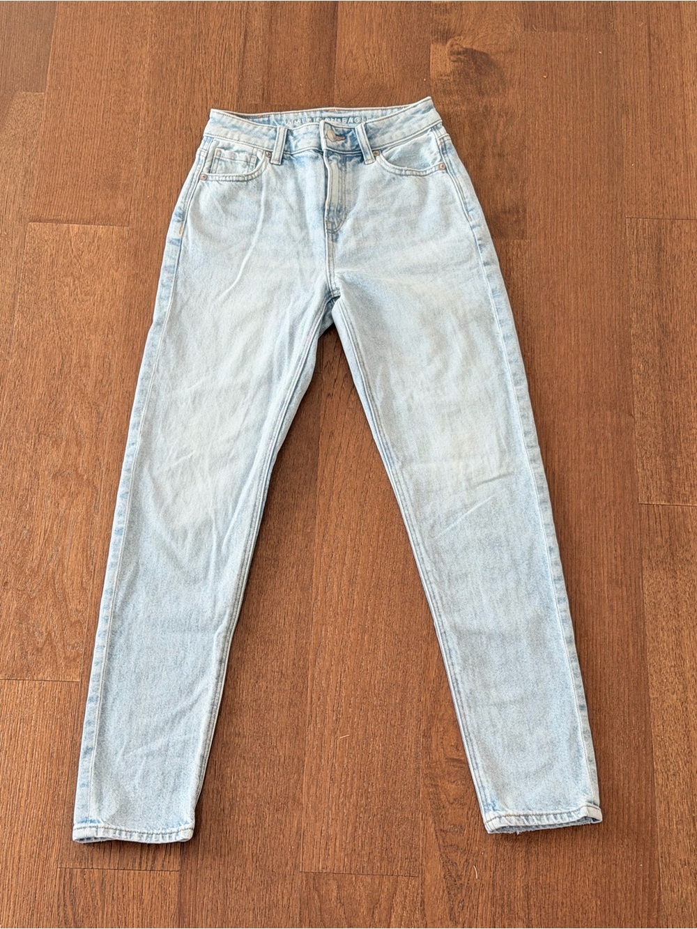 American Eagle Outfitters Light Blue High-Rise Women’s Jeans